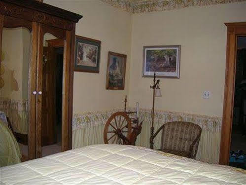 Isadoras Bed And Breakfast West Bend Εξωτερικό φωτογραφία